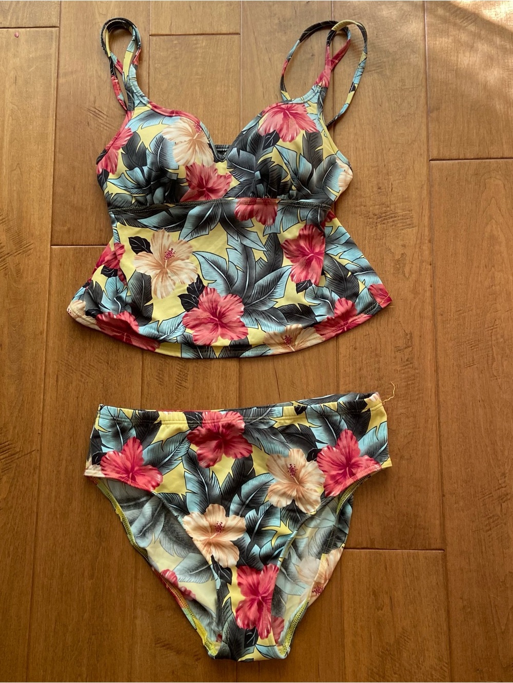 Vintage Two-piece women’s floral tankini swim set